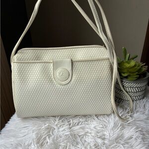 Liz Claiborne Vintage 80s Crossbody Bag 🤍